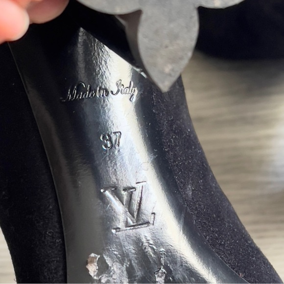 Louis Vuitton Ankle Boots - Picture 7 of 7